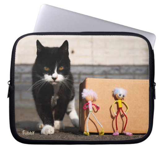 De Fubby's verstoppen zich voor de kat Ping. ラップトップスリーブ (正面)