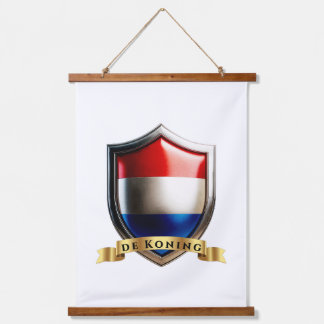 de Koning Netherlands Surname Shield 吊り下げ型タペストリー
