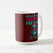 Dear Santa Define Freedom レトロデザイン コーヒーマグカップ (正面右)