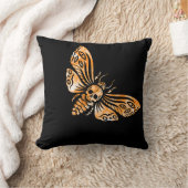 Death's Head Moth  クッション (ブランケット)