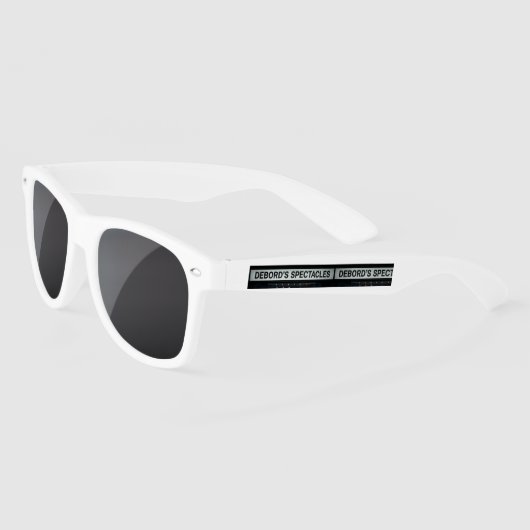 Debord's Plastic Sunglasses サングラス (左)