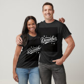 December Elegance Logo Tシャツ (ユニセックス)