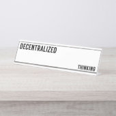 Decentralized Thinking Luxury Glass Desk Name  デスクネームプレート (正面)