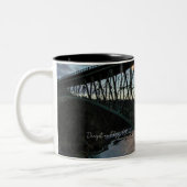 Deception Pass Bridge Mug ツートーンマグカップ (左)