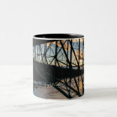 Deception Pass Bridge Mug ツートーンマグカップ (中央)