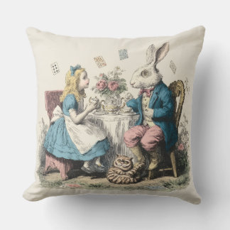 Decorative Alice in Wonderland Throw Pillow クッション