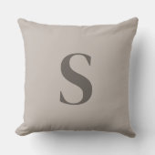 Decorative cushion with initial クッション (正面)