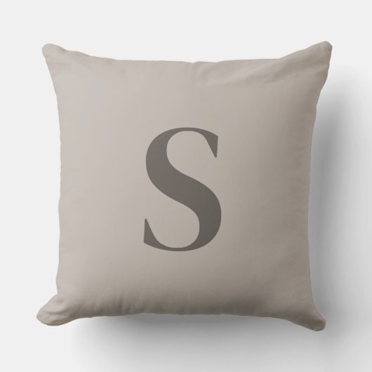 Decorative cushion with initial クッション (正面)