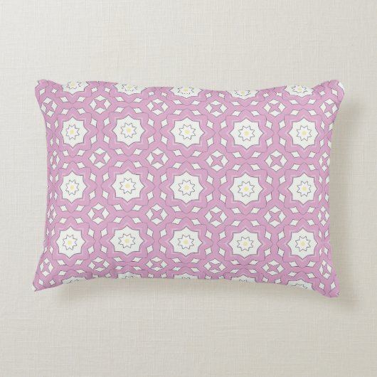 decorative pillow featuring a geometric pattern アクセントクッション (裏面)