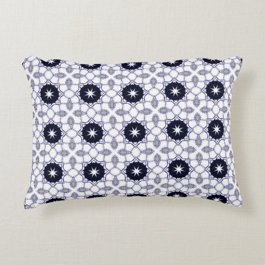 decorative pillow featuring a geometric pattern アクセントクッション (正面)