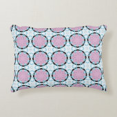 decorative pillow featuring a geometric pattern アクセントクッション (正面)