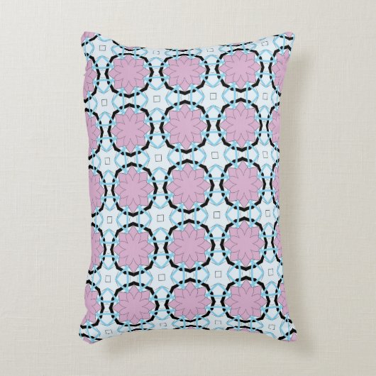 decorative pillow featuring a geometric pattern アクセントクッション (正面(垂直))