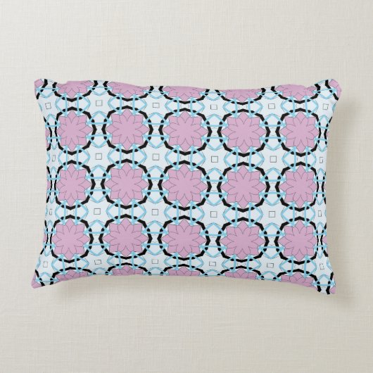 decorative pillow featuring a geometric pattern アクセントクッション (裏面)