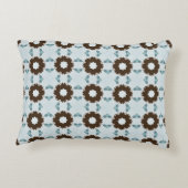 decorative pillow featuring a geometric pattern アクセントクッション (裏面)