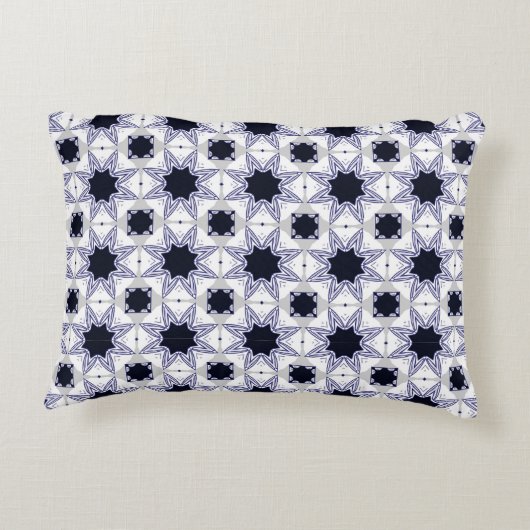decorative pillow featuring a geometric pattern アクセントクッション (裏面)