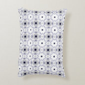 decorative pillow featuring a geometric pattern アクセントクッション (裏面(縦))