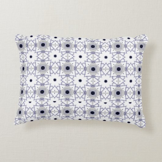 decorative pillow featuring a geometric pattern アクセントクッション (裏面)