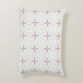 decorative pillow featuring a geometric pattern アクセントクッション (裏面(縦))