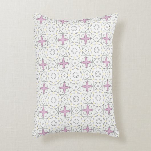 decorative pillow featuring a geometric pattern アクセントクッション (正面(垂直))