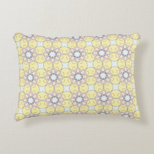 decorative pillow featuring a geometric pattern アクセントクッション (正面)
