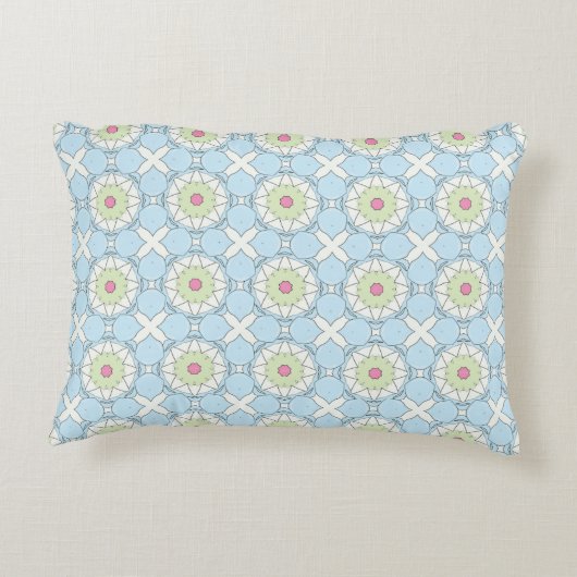 decorative pillow featuring a geometric pattern アクセントクッション (裏面)