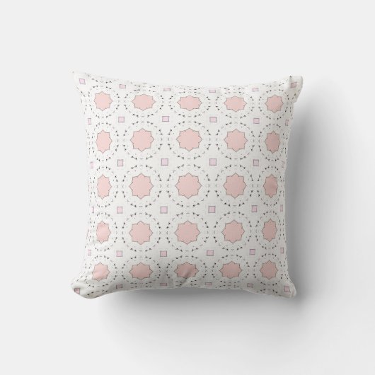 decorative pillow featuring a geometric pattern クッション (正面)