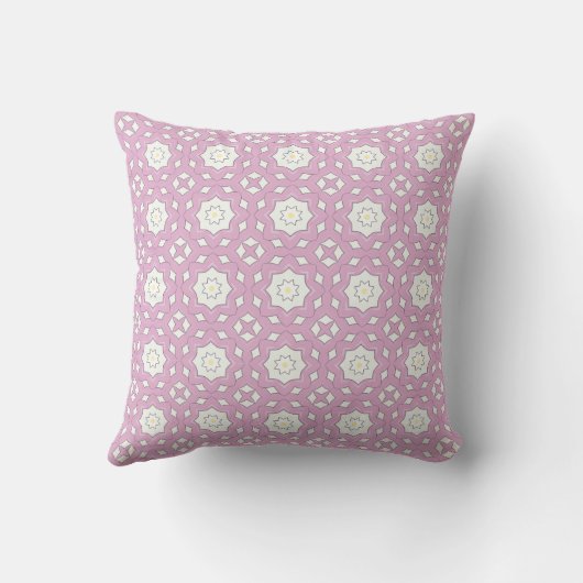 decorative pillow featuring a geometric pattern クッション (裏面)
