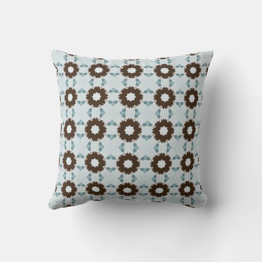 decorative pillow featuring a geometric pattern クッション (裏面)