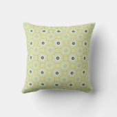 decorative pillow featuring a geometric pattern クッション (裏面)