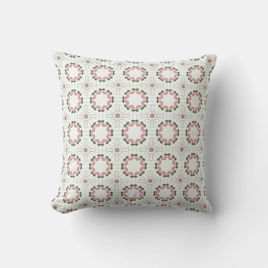decorative pillow featuring a geometric pattern クッション (正面)