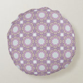 decorative pillow featuring a geometric pattern ラウンドクッション (裏面)