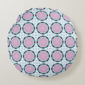 decorative pillow featuring a geometric pattern ラウンドクッション (正面)
