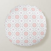 decorative pillow featuring a geometric pattern ラウンドクッション (正面)