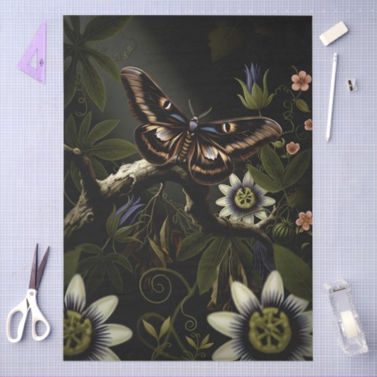 Decoupage Woodland Moth Illustration 薄葉紙 (クラフト)