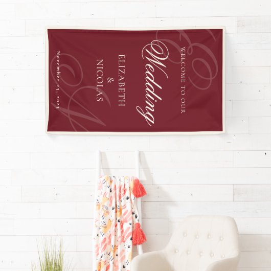 Deep Burgundy Monogram Calligraphy Wedding Welcome 横断幕 (インサイチュ)