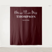 Deep Burgundy | Mr and Mrs Elegant Simple タペストリー (正面)