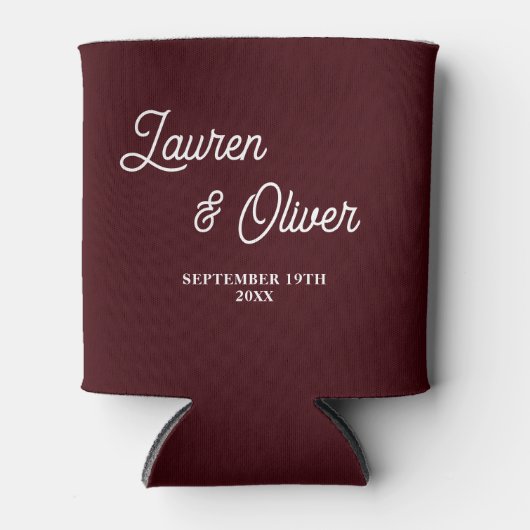Deep Burgundy Script Minimalist Wedding 缶クーラー (正面)