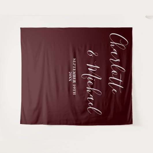 Deep Burgundy Script Minimalist Wedding Backdrop タペストリー (正面(横))