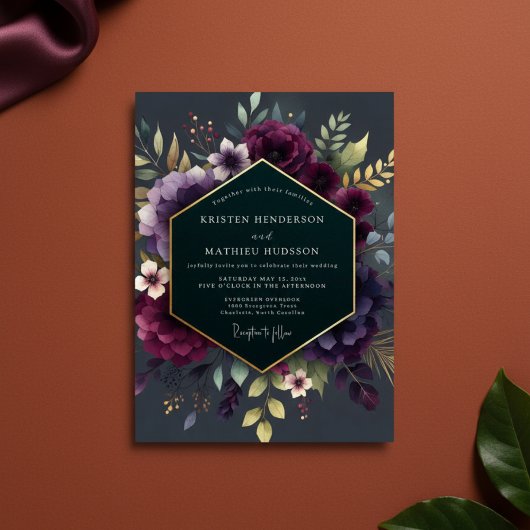Deep Plum Floral Moody Wedding 招待状