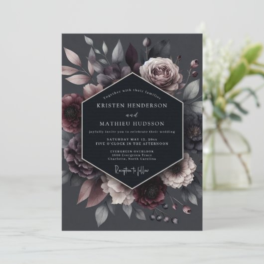 Deep Plum Floral Moody Wedding 招待状 (スタンド正面)