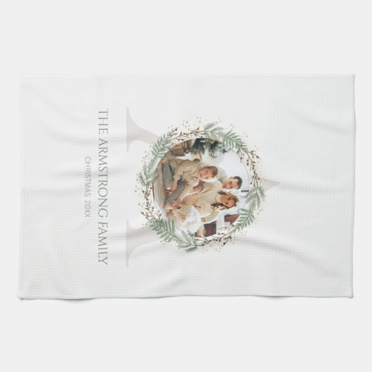 Deep Sage Wreath Monogram Home Accent キッチンタオル (横)