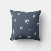 Deep Slate Blue Blue Purple Pansy Floral Pattern クッション (正面)