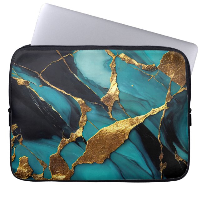 Deep Teal Marble with Bold Gold Veins ラップトップスリーブ (正面)
