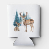 Deer and doe with snowy pine tree 缶クーラー (裏面)