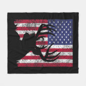 Deer Bow Hunting Tee Whitetail Hunter American Fla フリースブランケット (正面(横))