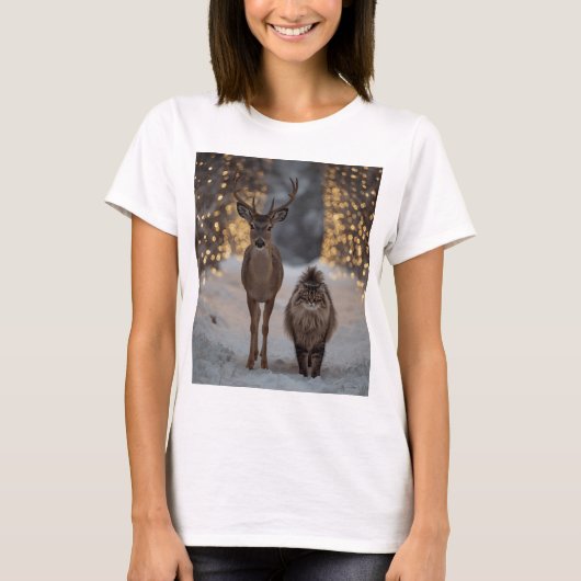 Deer & Fluffy Cat in a Snowy Christmas Forest  Tシャツ (正面)