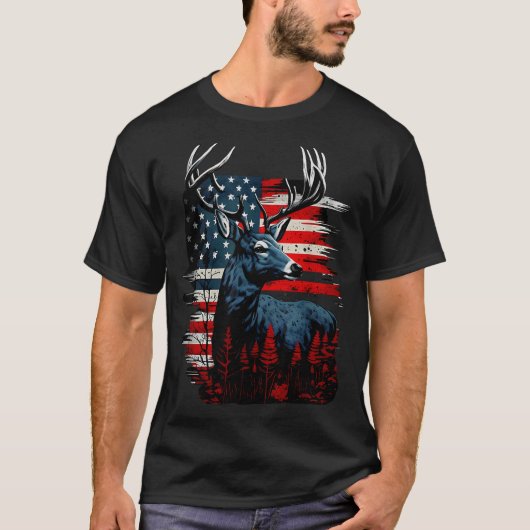 Deer Hunting American Flag Whitetail Buck Antlers  Tシャツ (正面)