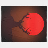 Deer Silhouette with Fiery Red Sunset フリースブランケット (正面(横))