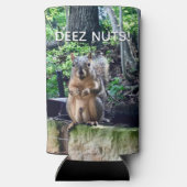 Deez Nuts Squirrel写真おもしろいアダルトユーモア スリム缶クーラー (裏面)