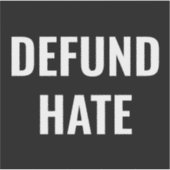 「Defund Hate」憎悪ストップ白黒システッカー シール (正面)
